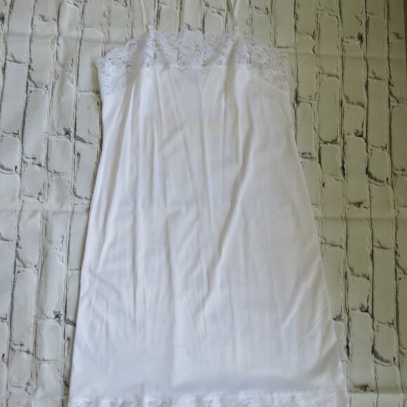 Vintage White Full Camisole Slip - Picture 4 of 7
